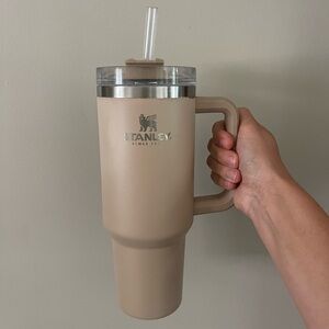 Tan 40oz Stanley
